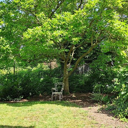 Nostalgie-Nest Mit Boxspringbett Apartment Mayen Bagian luar foto