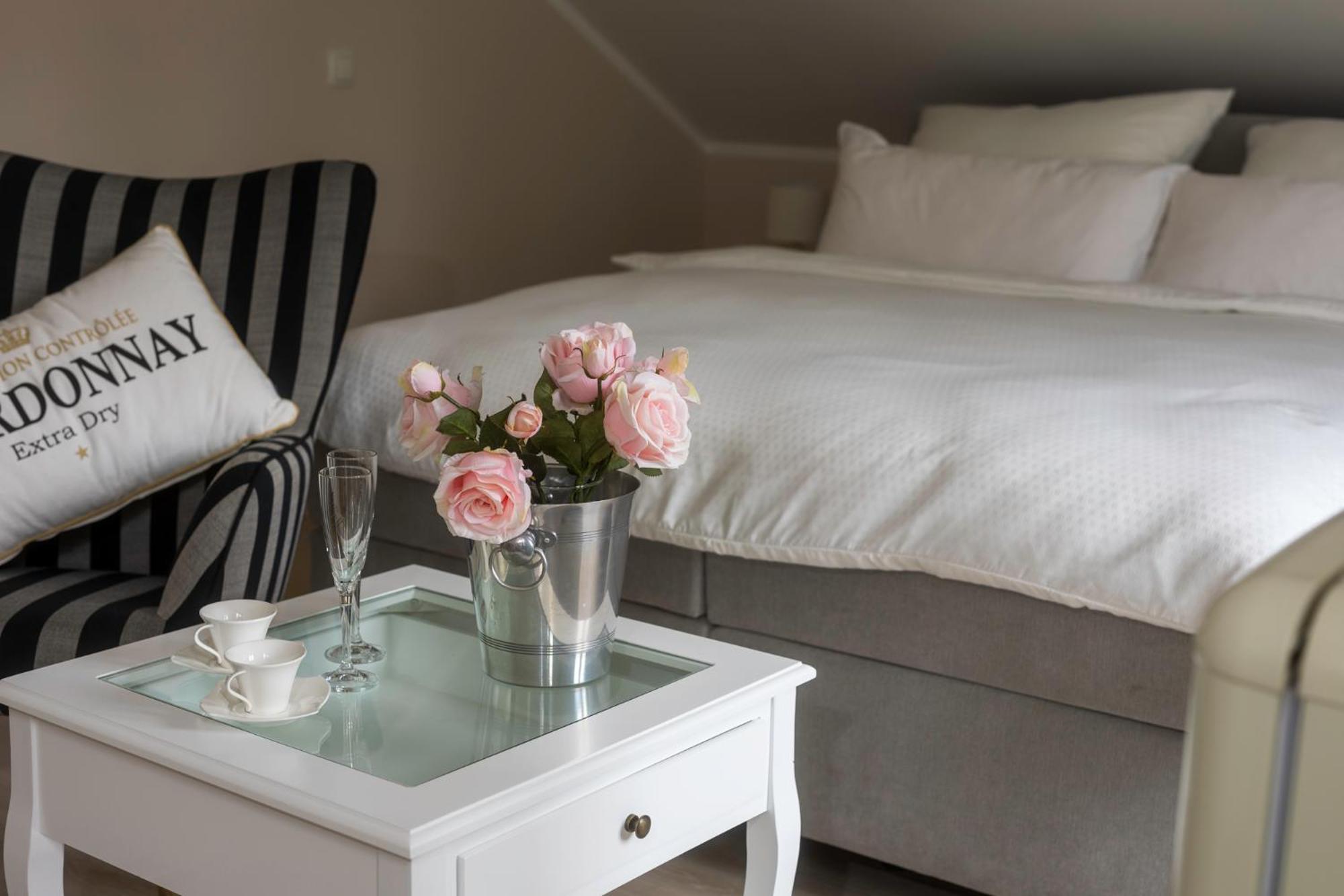 Nostalgie-Nest Mit Boxspringbett Apartment Mayen Bagian luar foto