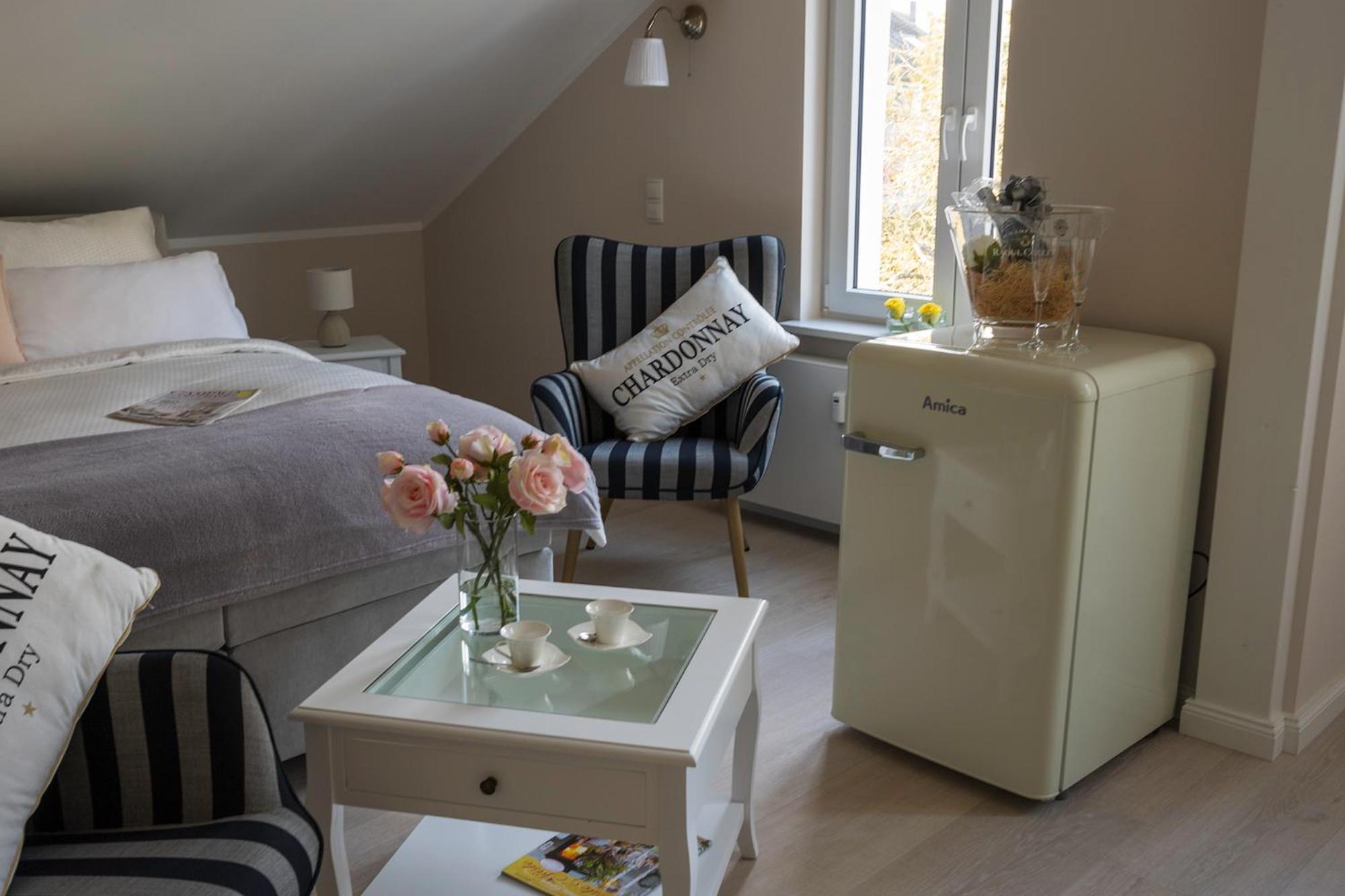 Nostalgie-Nest Mit Boxspringbett Apartment Mayen Bagian luar foto